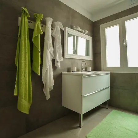 Carlota Apartment