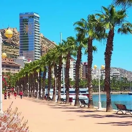 Carlota Apartmán Alicante